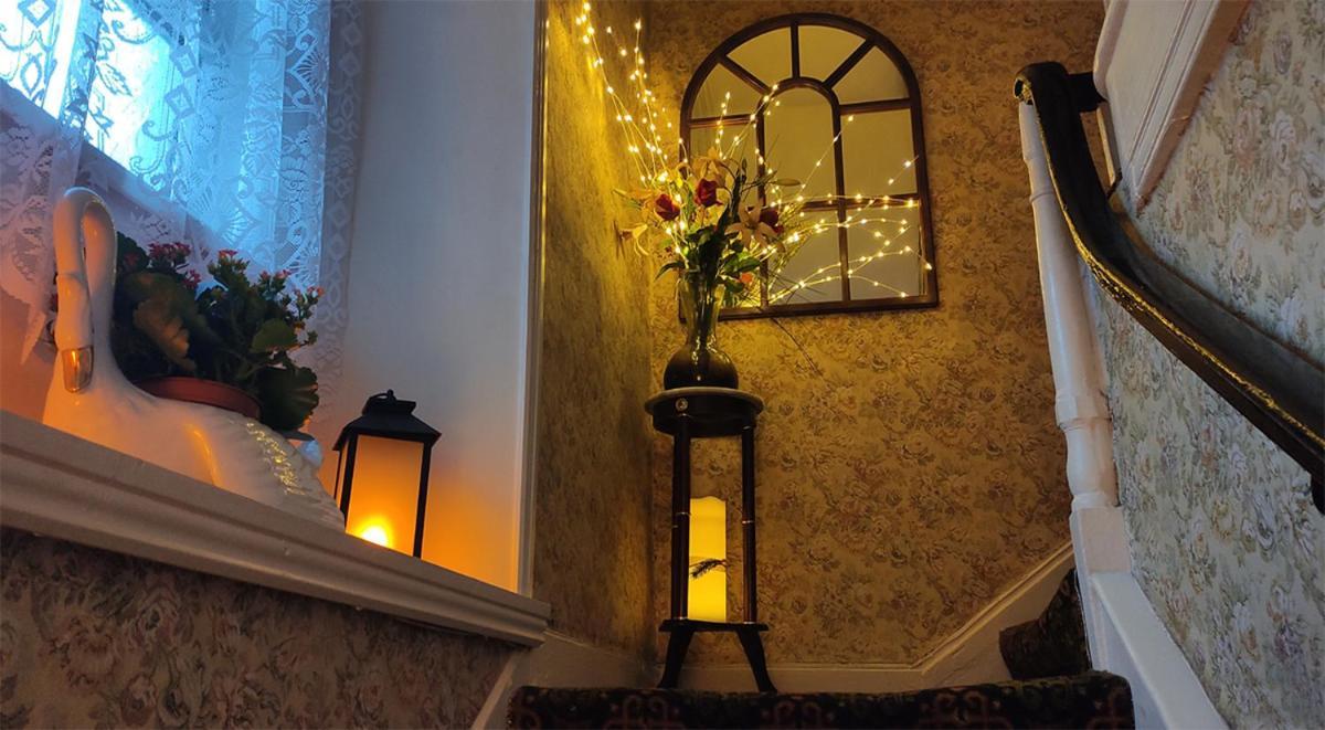 Bed and Breakfast Inishross House New Ross Esterno foto