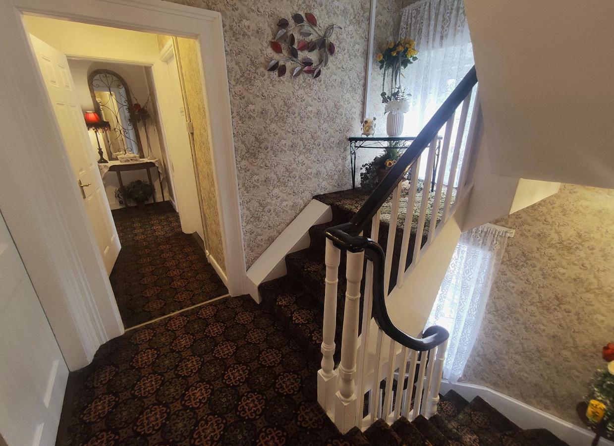 Bed and Breakfast Inishross House New Ross Esterno foto