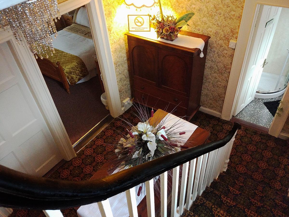 Bed and Breakfast Inishross House New Ross Esterno foto